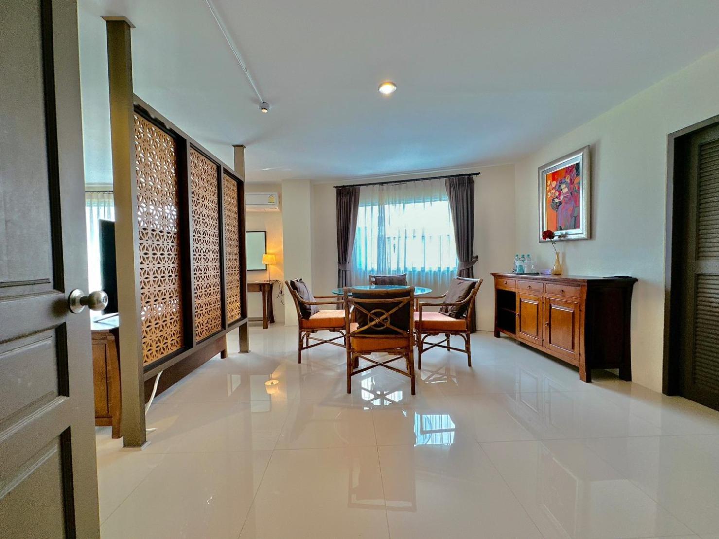 The Hideaway Resort Pattaya By Rosewood Exterior photo